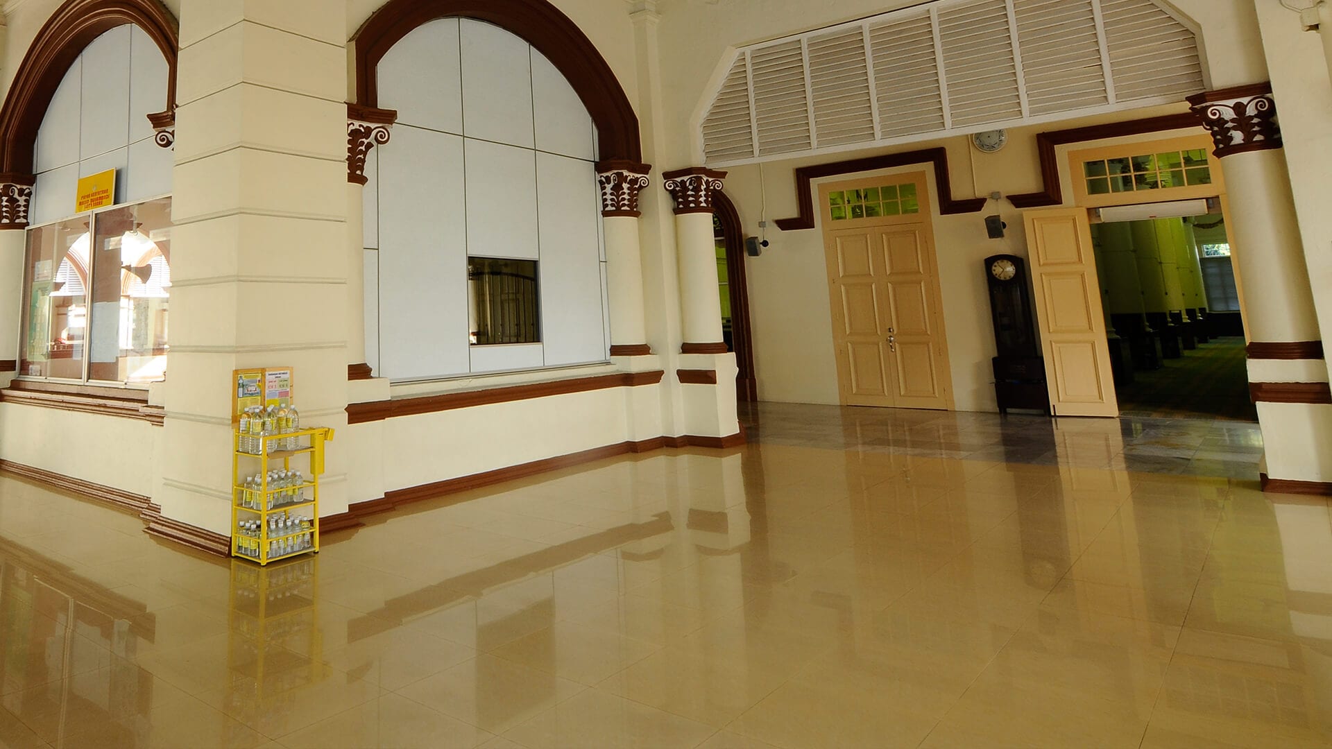 hallway-epoxy-floor